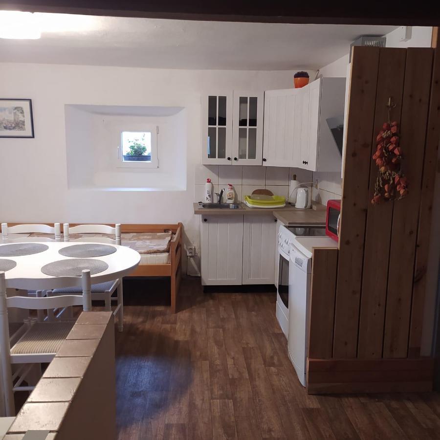 Apartman Dvorecna Loučovice Exterior foto